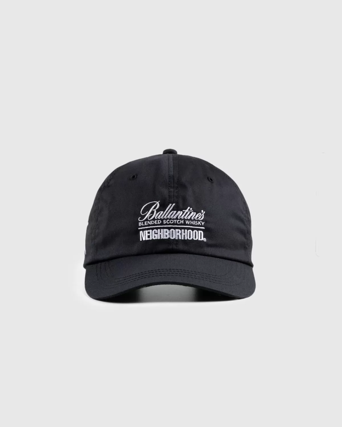 Ballantine's X Buurt. Papa Cap Zwart Store