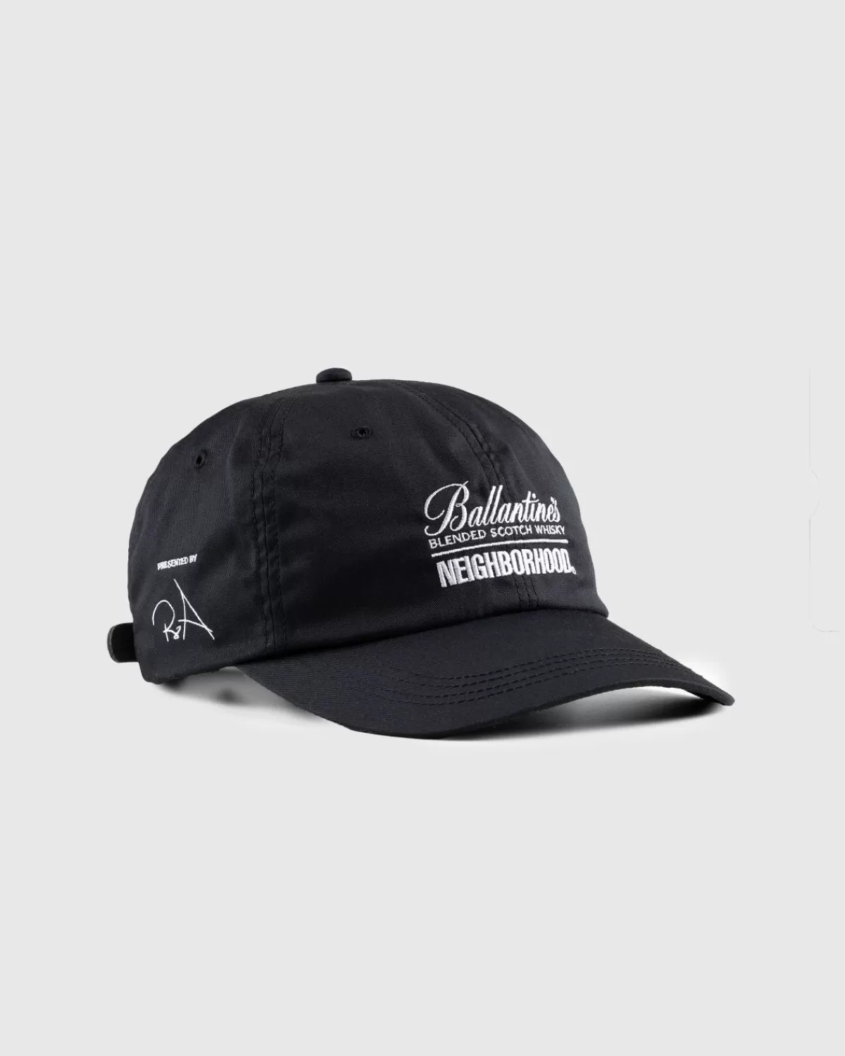 Ballantine's X Buurt. Papa Cap Zwart Store