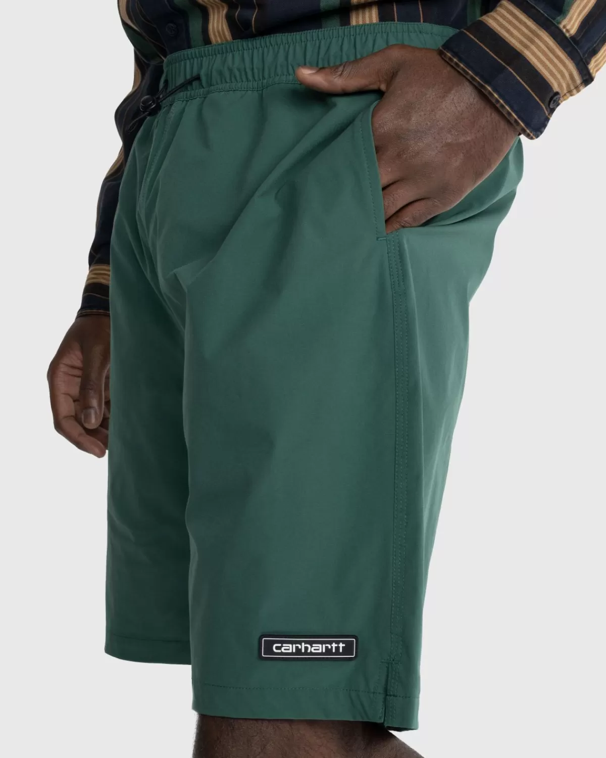 Korte Broek^Carhartt WIP Council Short Rinsed Dollar Groen