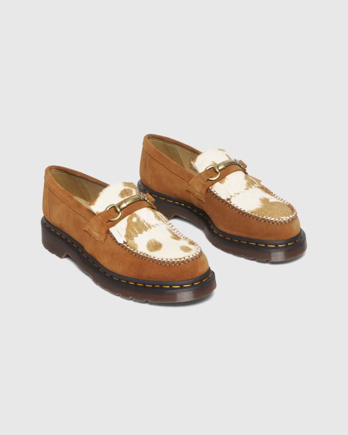 Dr. Martens Adrian Trens Pecan Bruin/Jersey Koe Print Hot