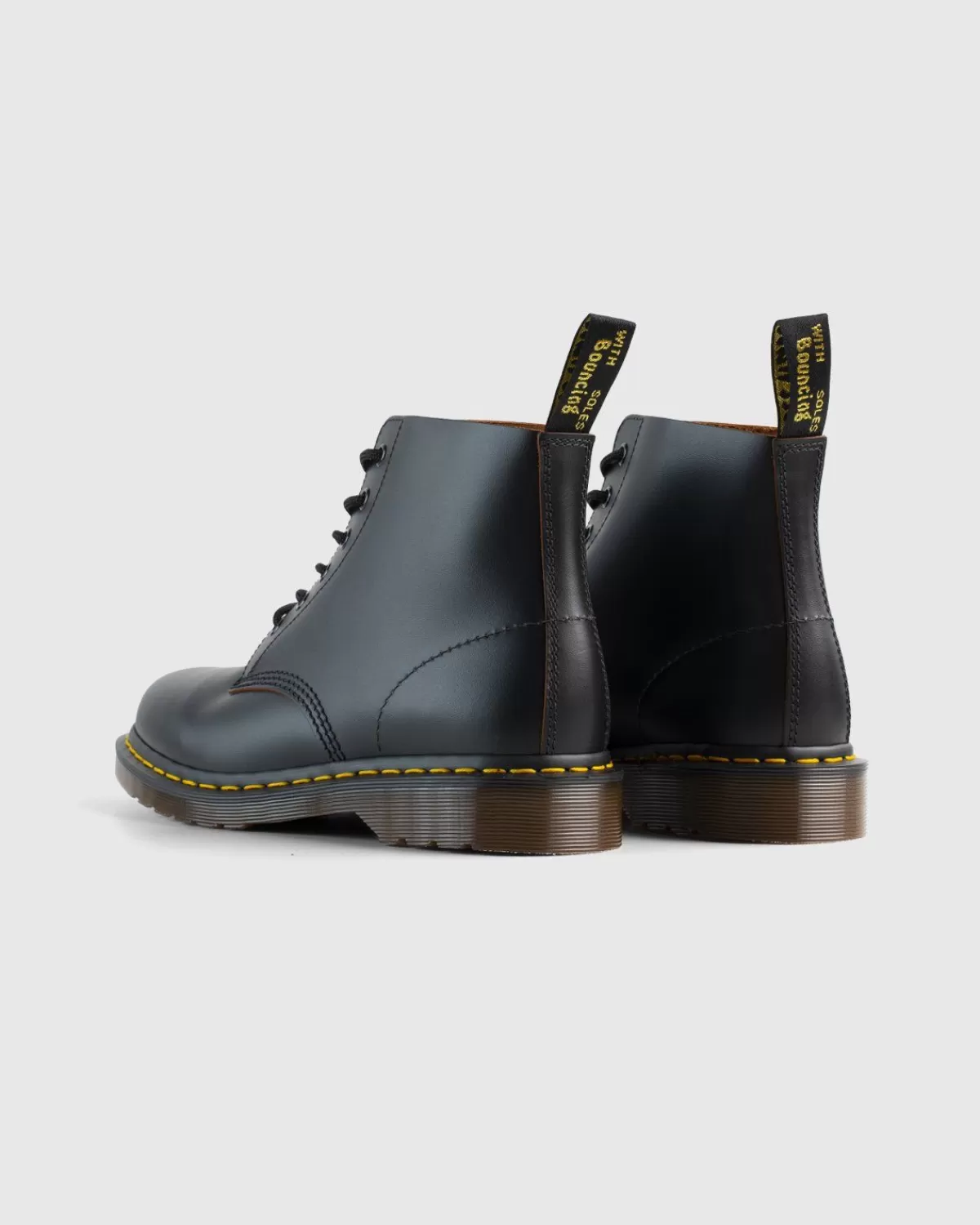 Dr. Martens Vintage 101 Zwarte Quilon Shop