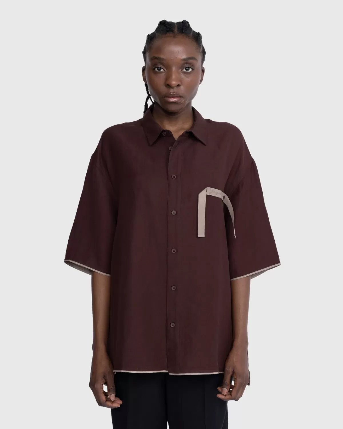 Overhemden^JACQUEMUS La Chemise Cabri Bruin