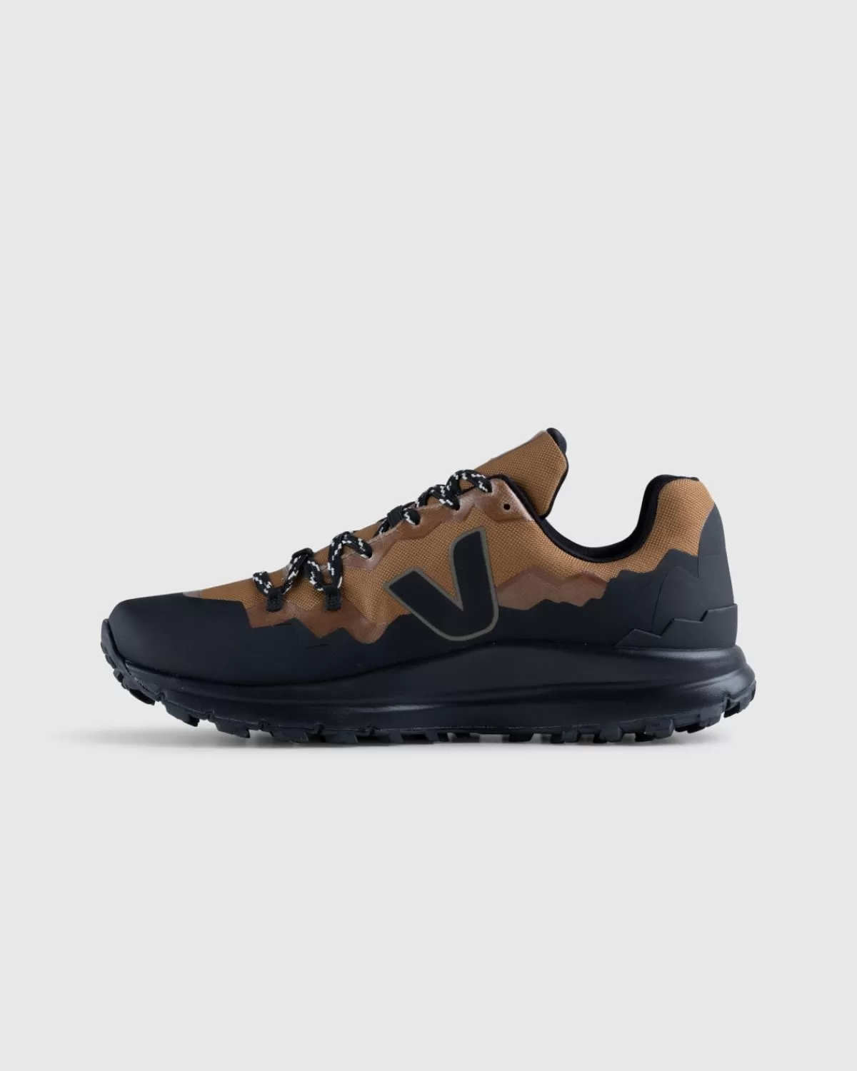 VEJA Fitz Roy Trek Shell Terra Zwart Hot