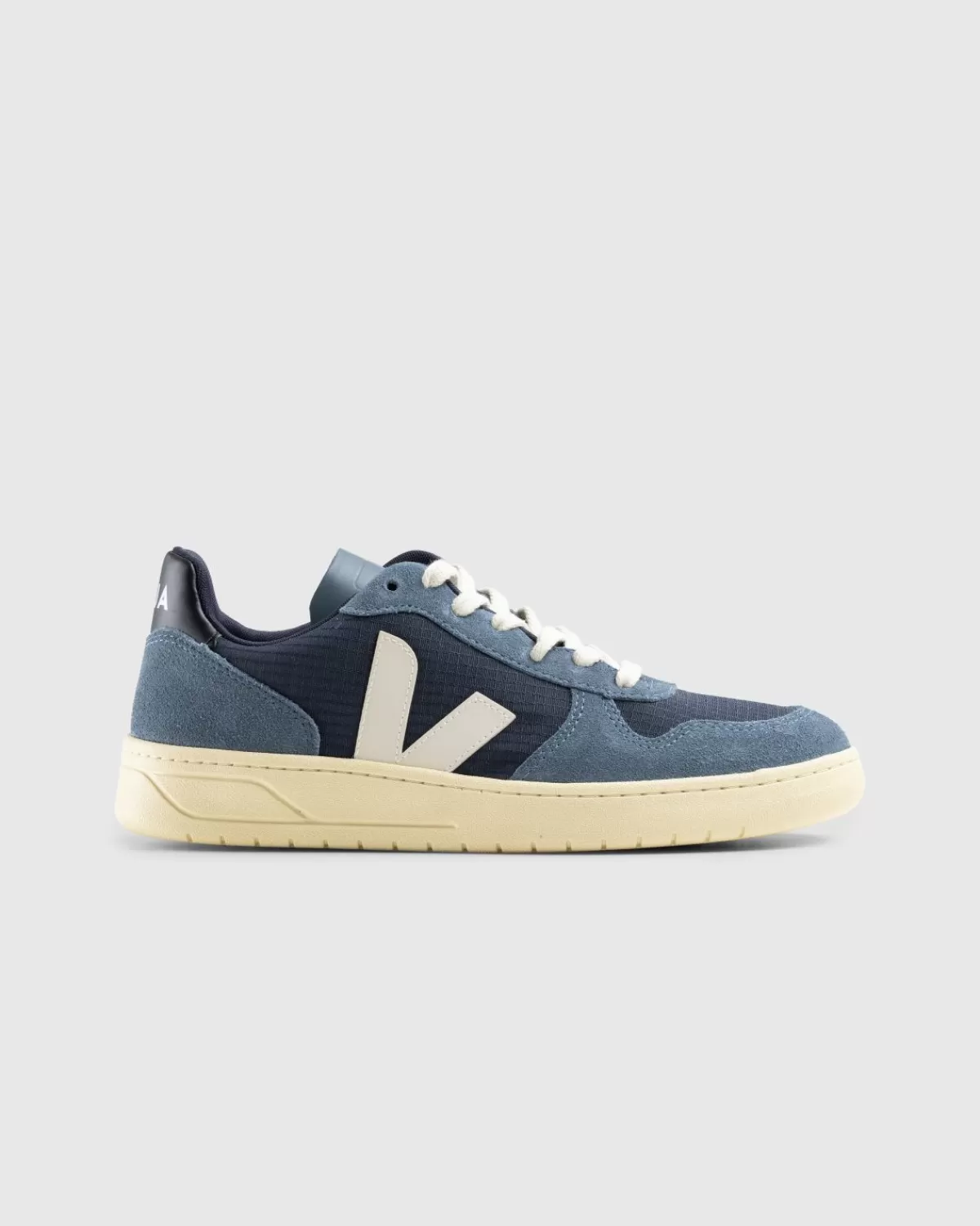 VEJA V-10 Ripstop Nautico/Pierre Hot